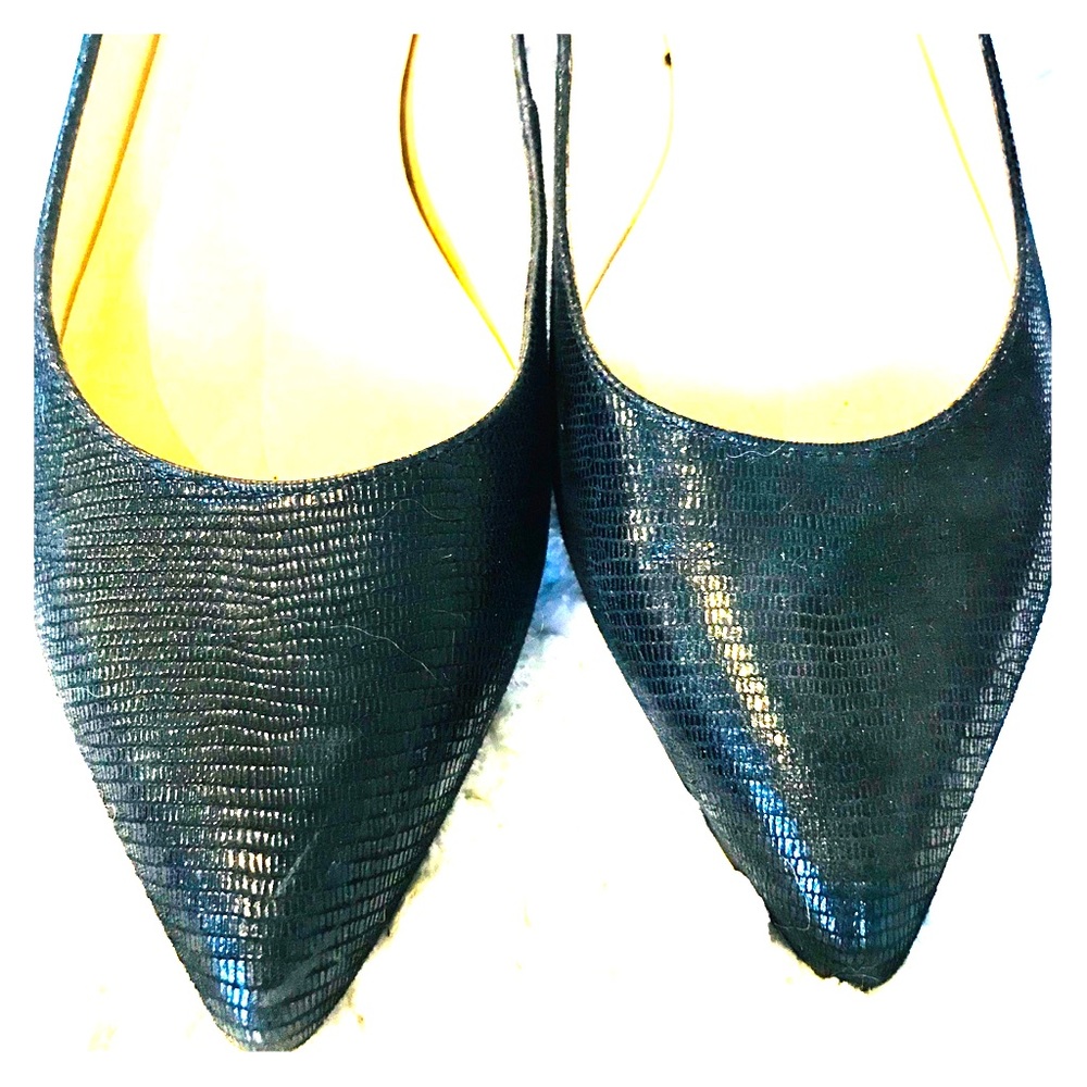 Ivanka Trump black textured pointy flats sz 9.5